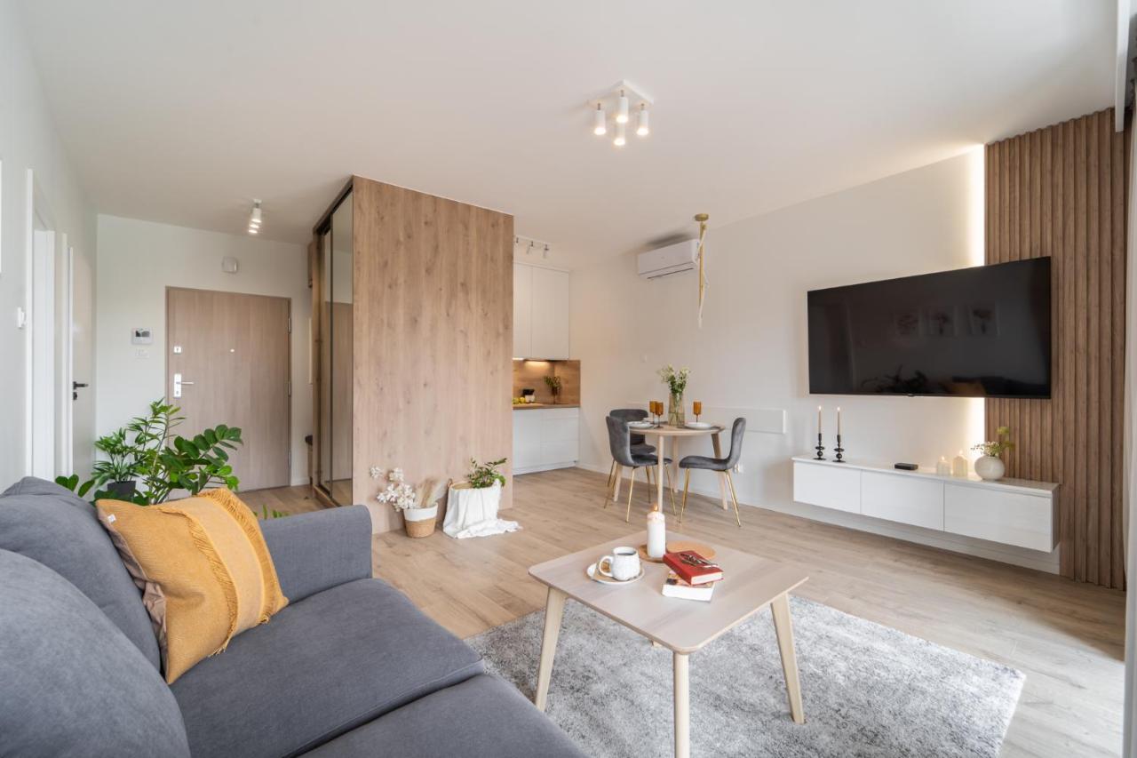 Apartament Kameralis Old Town - Klimatyzacja - Balkon - Winda Elblag Luaran gambar