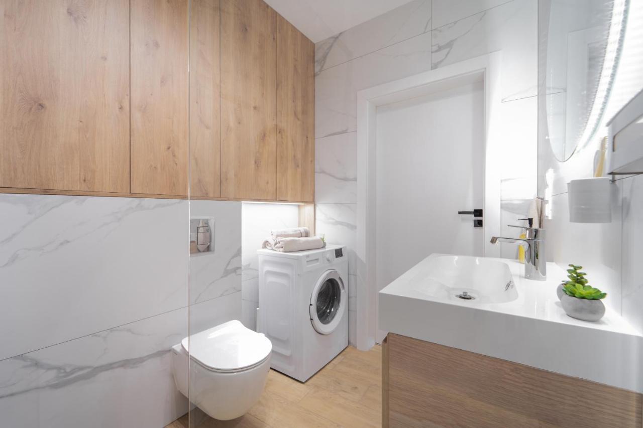 Apartament Kameralis Old Town - Klimatyzacja - Balkon - Winda Elblag Luaran gambar